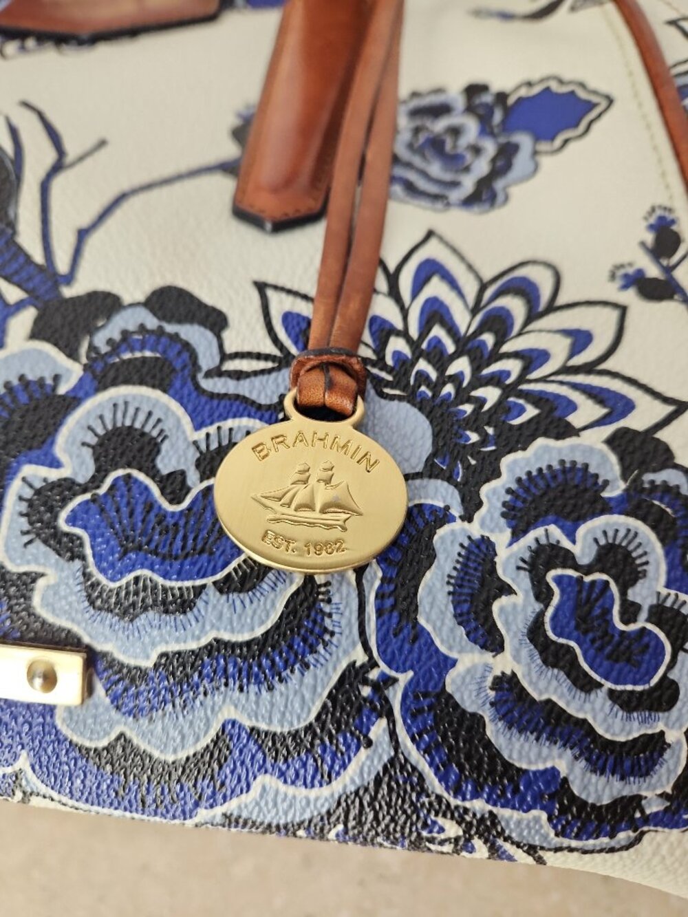 Brahmin Frame Satchel Blue Delft floral birds print hand bag classic rare - Picture 11 of 16